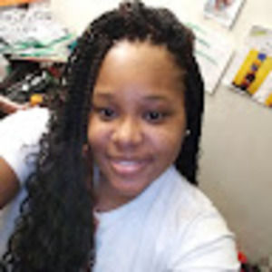 Meet your Posher, Iiesha